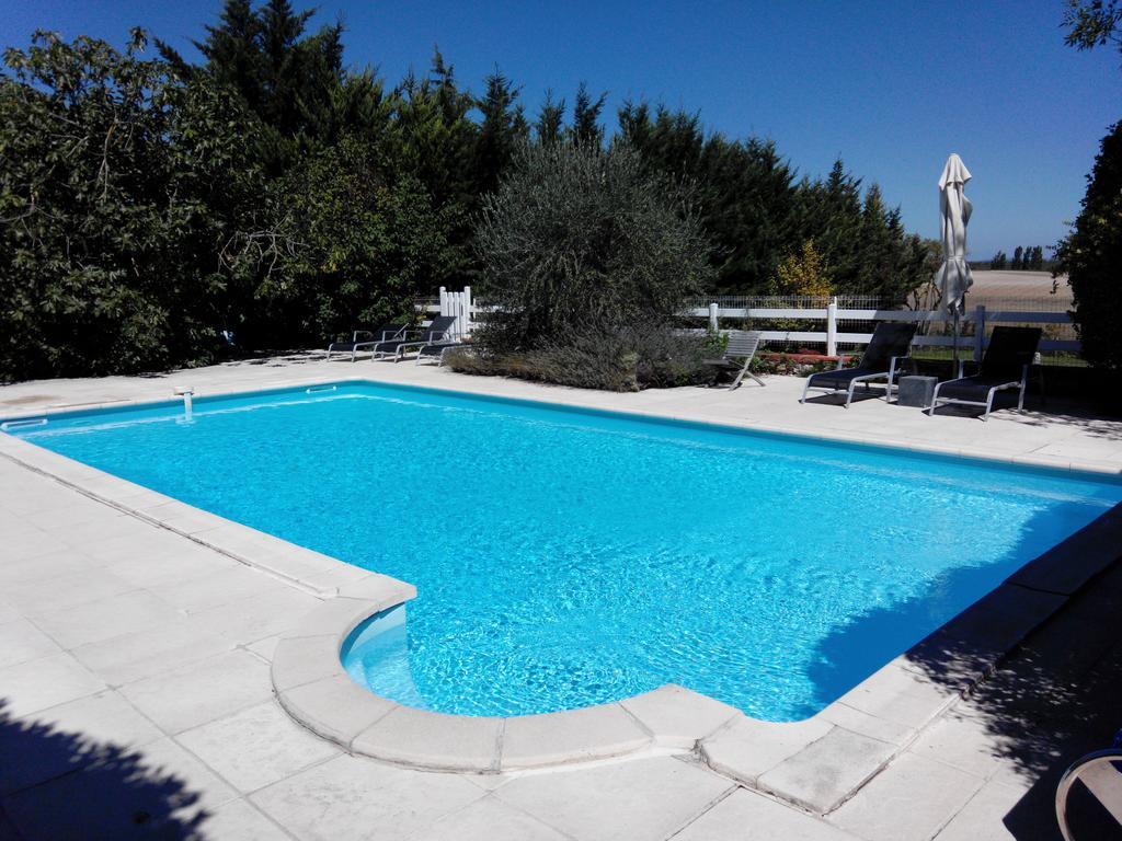 Les Vents Bleus Hotel Donnazac Екстериор снимка