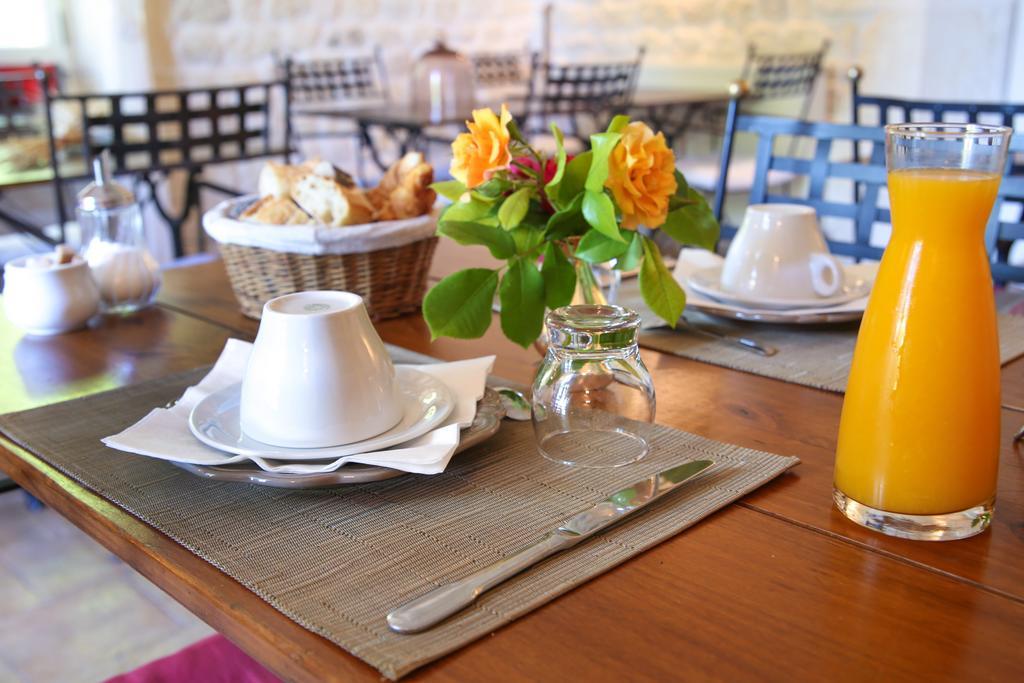 Les Vents Bleus Hotel Donnazac Екстериор снимка