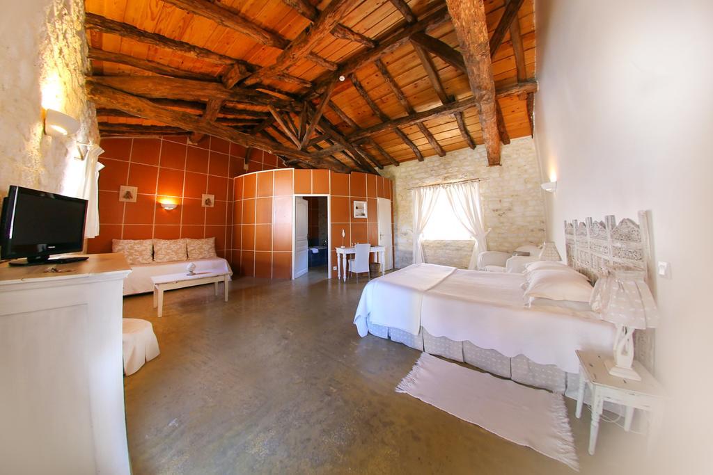Les Vents Bleus Hotel Donnazac Екстериор снимка