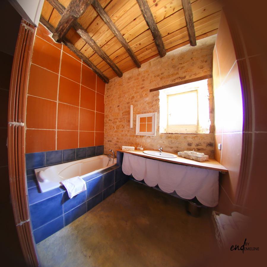 Les Vents Bleus Hotel Donnazac Екстериор снимка