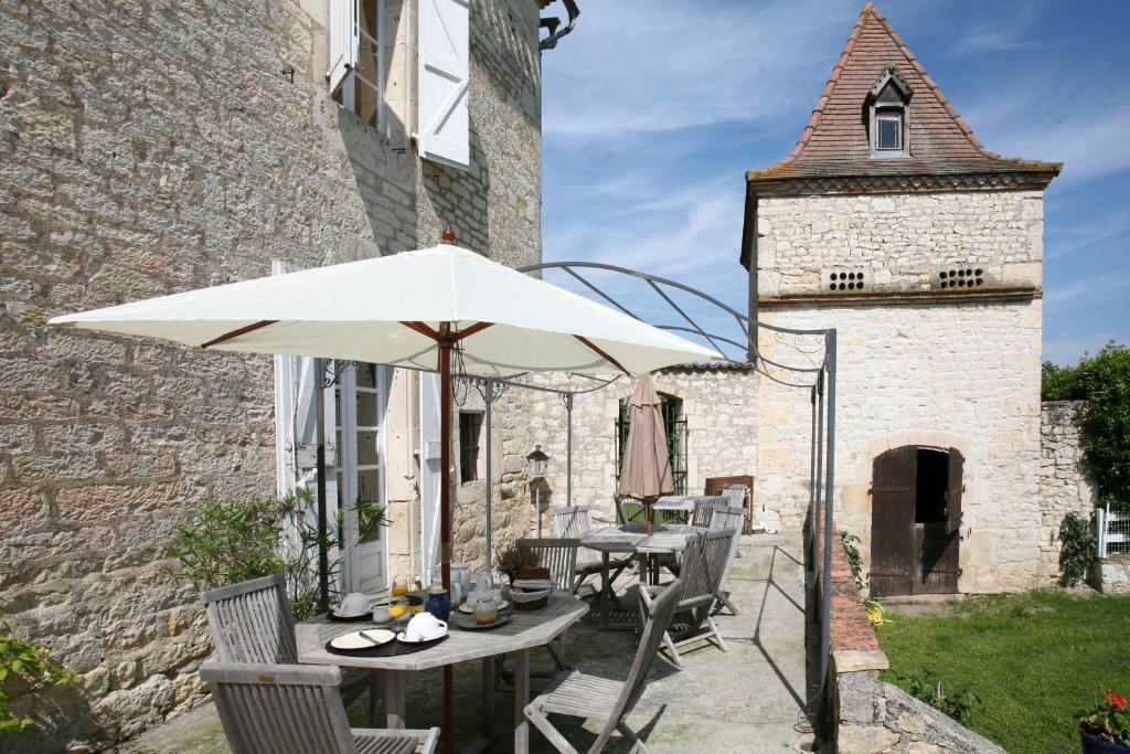 Les Vents Bleus Hotel Donnazac Екстериор снимка