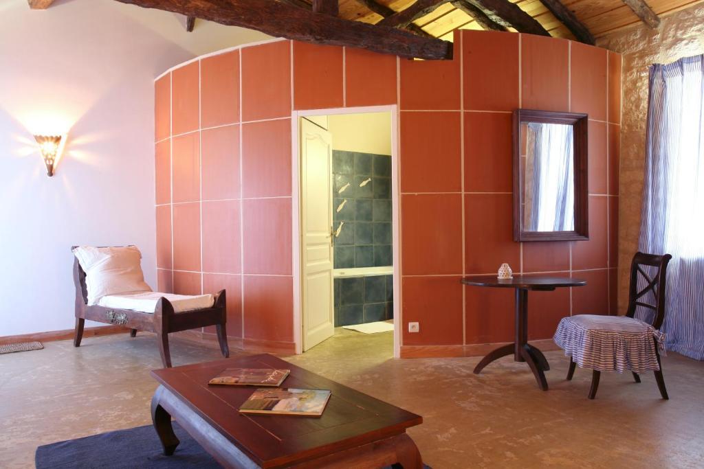 Les Vents Bleus Hotel Donnazac Екстериор снимка