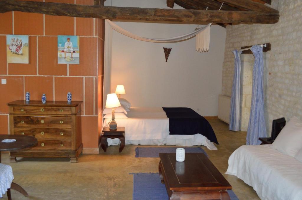 Les Vents Bleus Hotel Donnazac Стая снимка