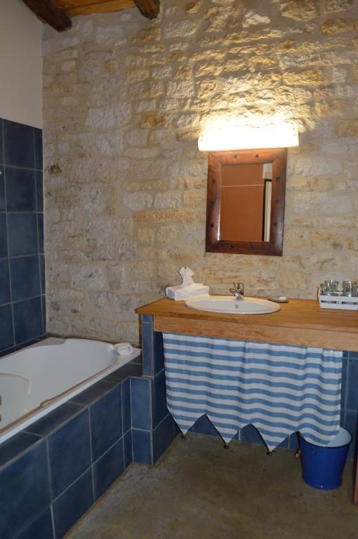 Les Vents Bleus Hotel Donnazac Стая снимка